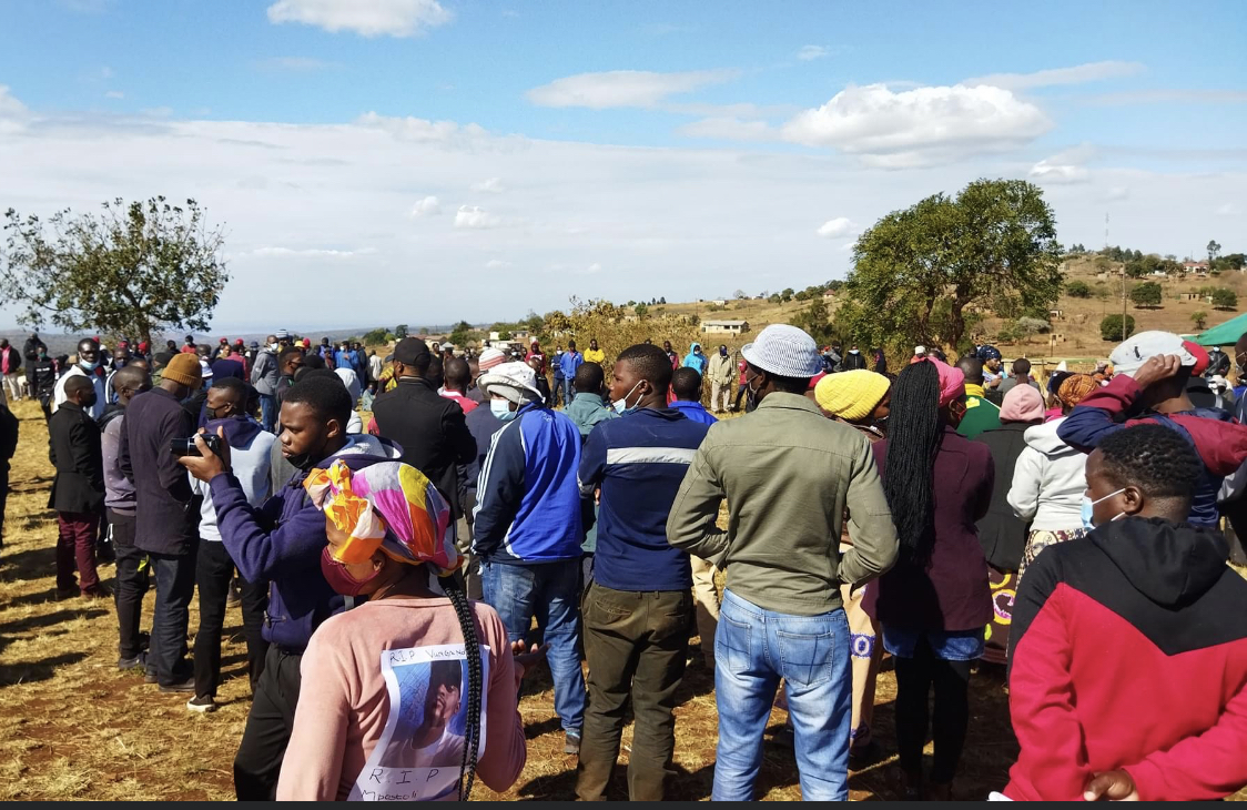 Lomahasha MP urges citizens to persuade their Parliament representatives to support a motion to oust Tinkhundla system.