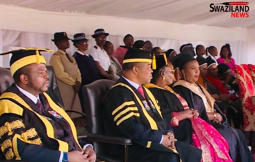 King Mswati urges new UNESWA graduates to be patient amid scarcity of jobs.