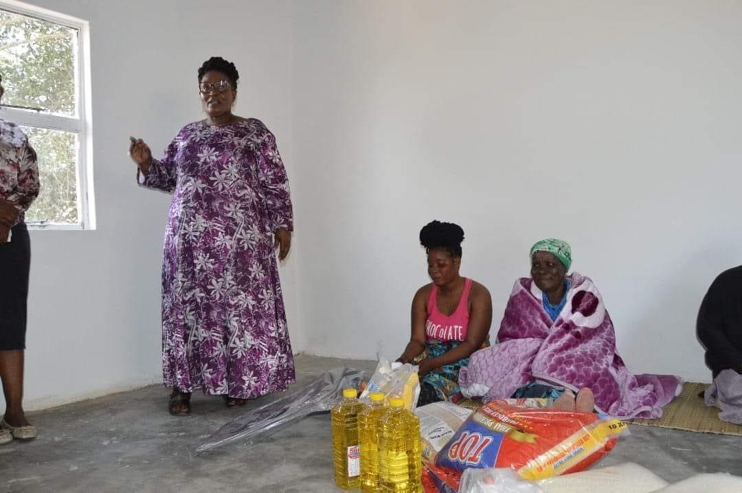 Deputy Prime Minister(DPM) Thulisile Dladla hands over new house to eighty four(84) year-old Gogo Galina Tfwala.