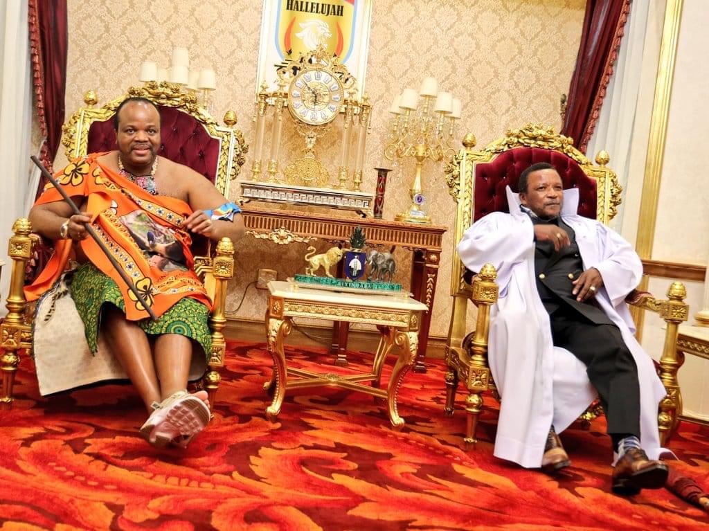 King Mswati meets Shembe leader Unyazi LweZulu.