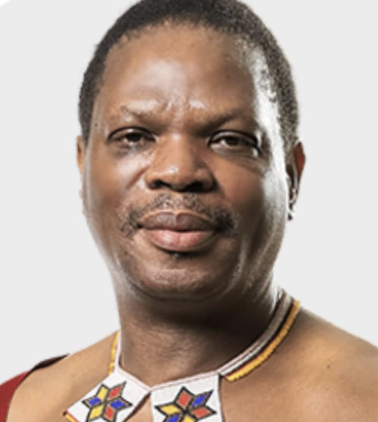 REVEALED: Mswati’s soldiers block Prince Lonkhokhela from entering Engabezweni Palace as tension escalates within royal family.