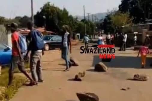 Solidarity Forces emerged at Msunduza, shot police officers who were brutalizing civilians.