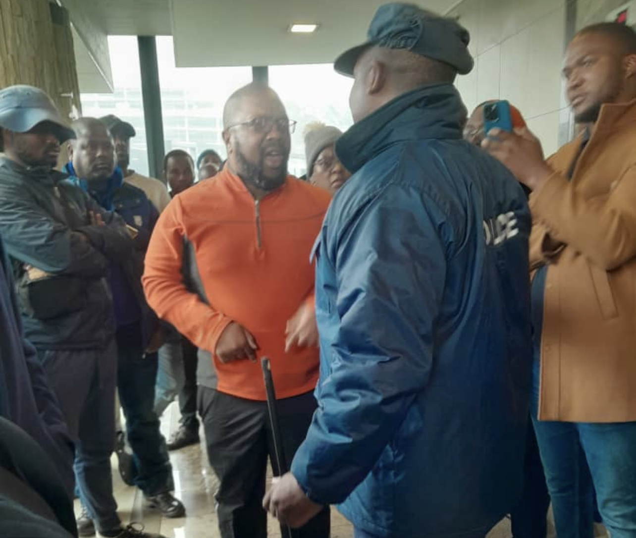 Eswatini police invade Standard Bank Head Offices,says involvement of PUDEMO Deputy President Wandile Dludlu and others has turned strike action into a political rally.