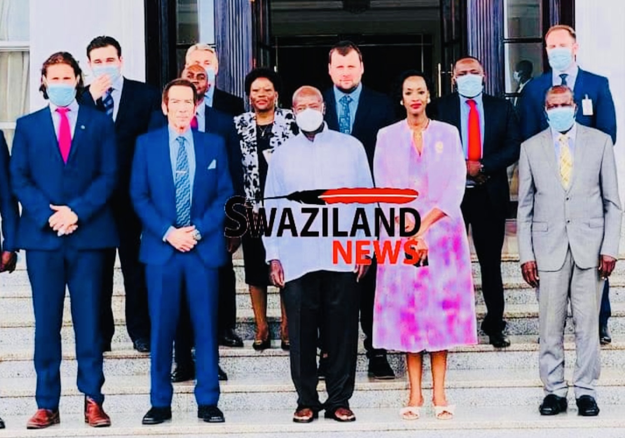 Former Botswana President Ian Khama meets Ugandan President Yuweri Museveni,chairs Green 14 climate change meeting.