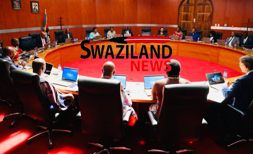 Prime Minister Russell Mmiso Dlamini chairs first Cabinet meeting.