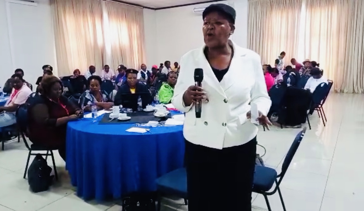 FREEDOM OF EXPRESSION SUMMIT:NNLC President Sibongile Mazibuko says captured print media has been replaced and will soon be extinct.