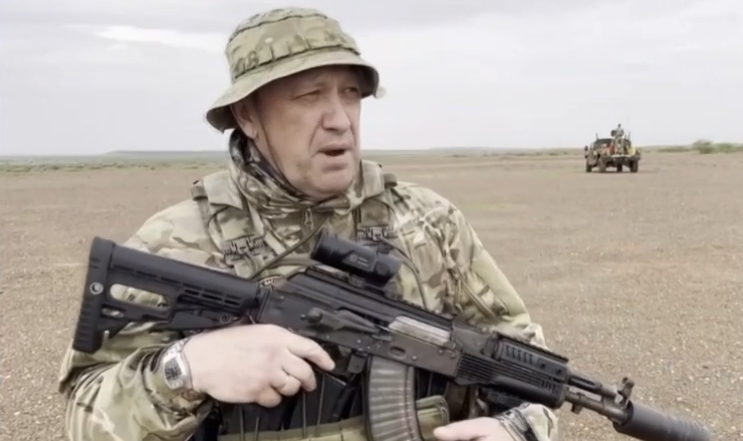 BREAKING NEWS: Russian Mercenary Group Chief Yevgeny Prigozhin who rebelled against President Vladimir Putin killed in plane crash.