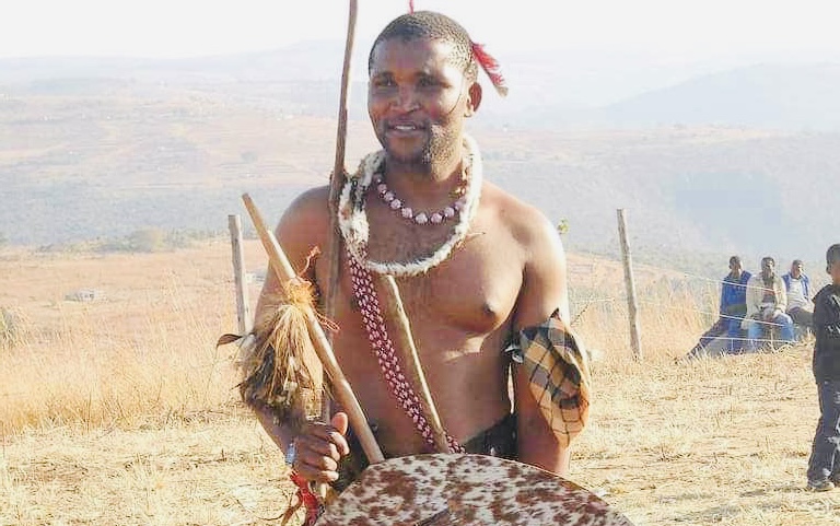 Anti Corruption Commission(ACC) Acting Commissioner Maphevu Mkhatjwa a leader of Bemanti, says “atigwabulwa tibunu temaKhosi nebafana bawo”.