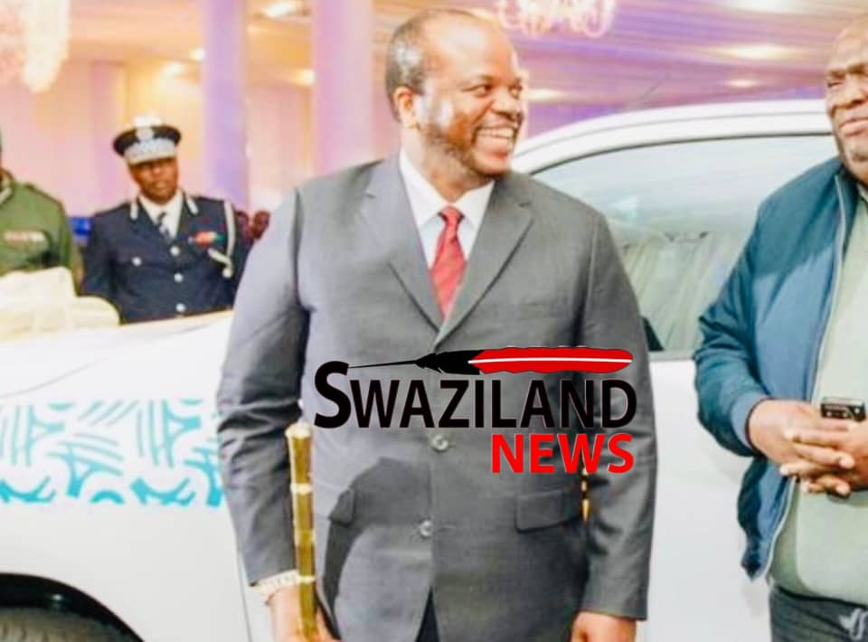  MILITARY EXPERT:King Mswati is wearing a 111A bullet proof underneath in this picture, fears he might be shot and killed.
