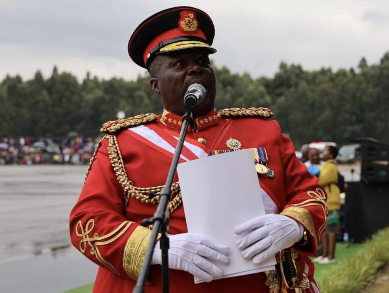 ARMY COMMANDER MASHIKILISANE FAKUDZE TELLS RECRUITS: Don’t be traitors, fight terrorists.