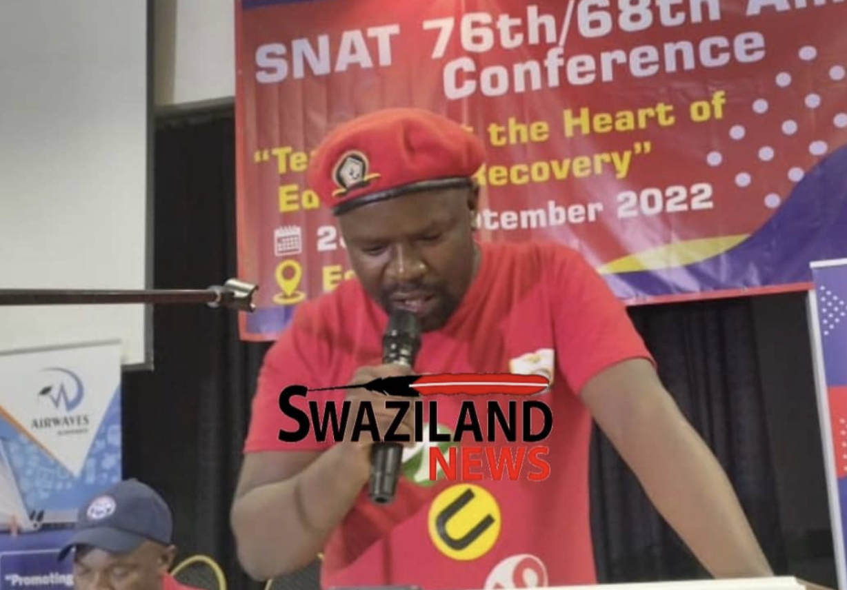 STUDENTS PRESIDENT COLANI MASEKO: We won’t allow the State to victimize SNAT President Mbongwa Dlamini.