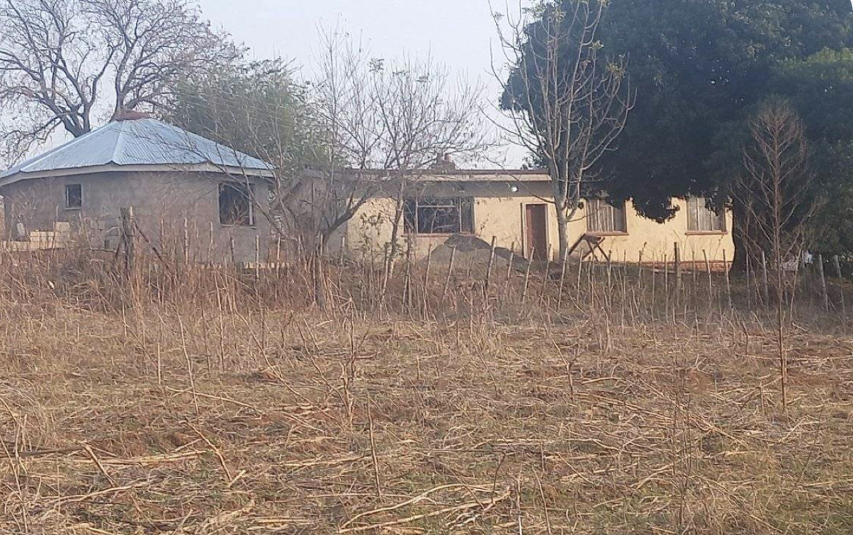 Bethany resident Vusi Ngwenya arrested for burning, killing wife Sitakele Dlamini with petrol.