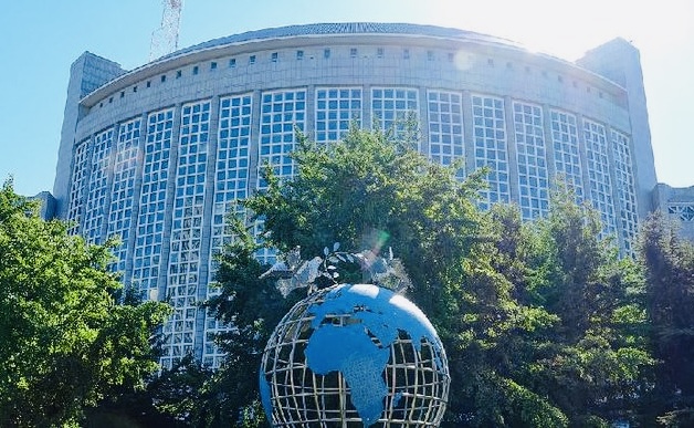 BREAKING NEWS:Republic of Nauru dumps Taiwan,establishes diplomatic relations with China.