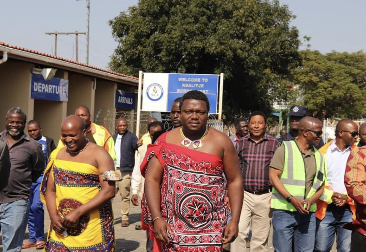 Royalty linked Inyatsi Construction awarded Nsalitje-Siphambanweni road multi-million tender.