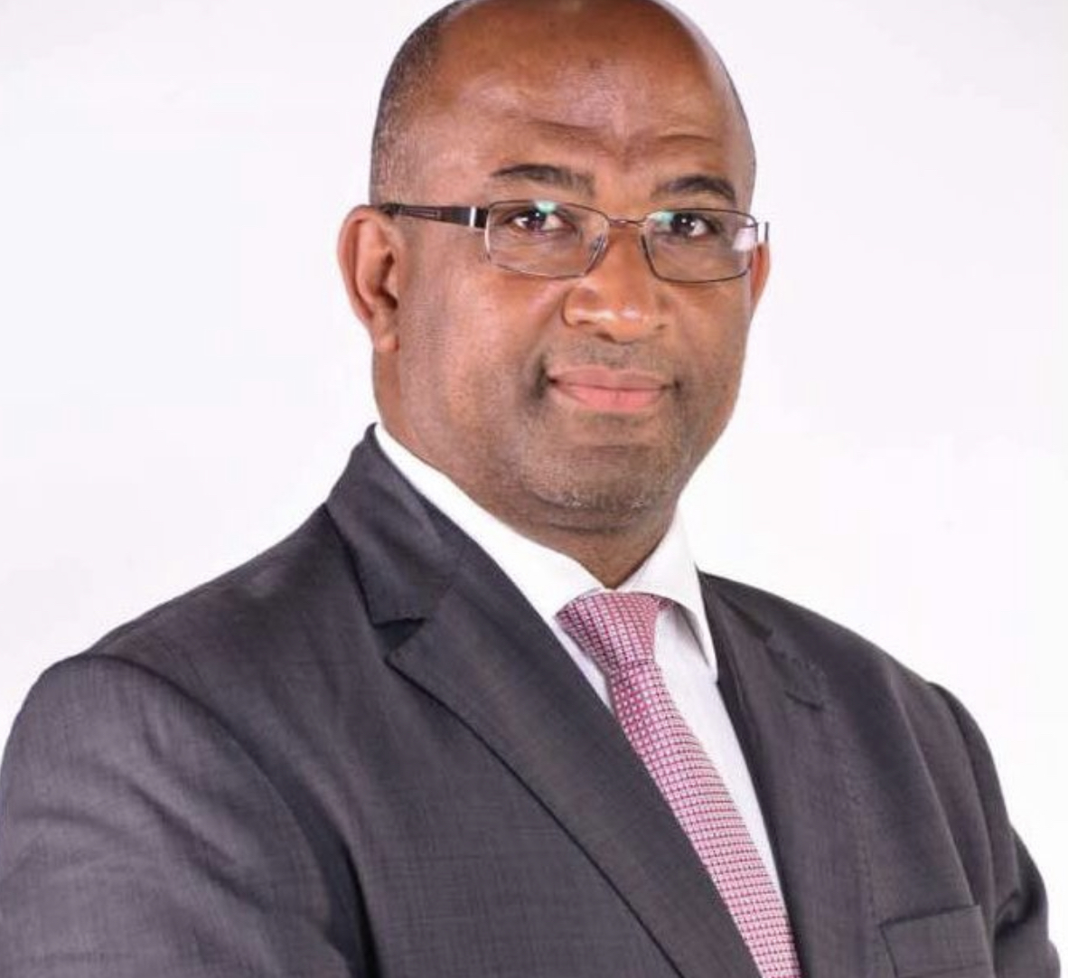 King Mswati appoints Phil Mnisi as Central Bank Governor.
