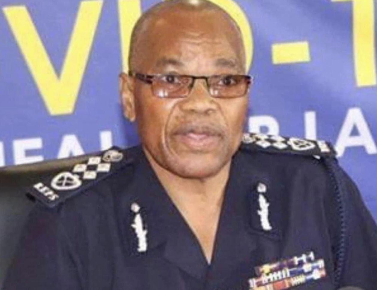 Police National Commissioner William Tsintsibala Dlamini crosses to Mozambique for rituals.