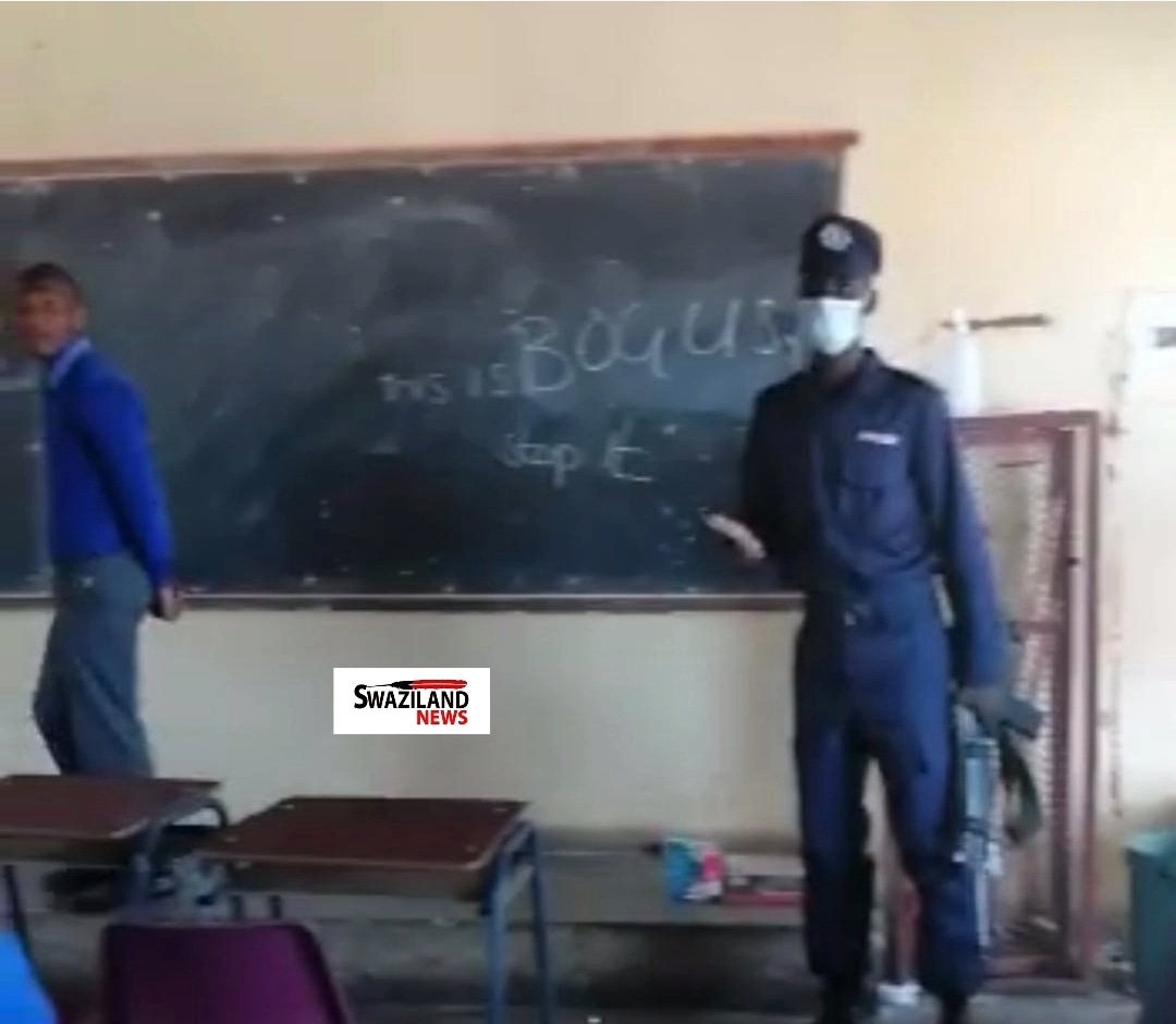  Mswati’s police invaded classrooms in Mbabane with guns, arrest protesting children.