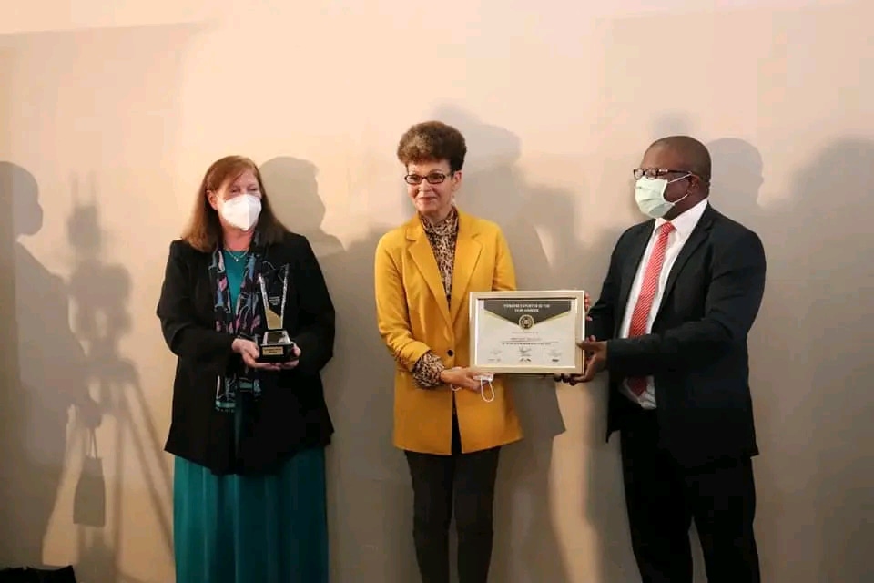 Far East Textile Director Tokky Hou scoops Top Exporter Award, wants to empower other women.