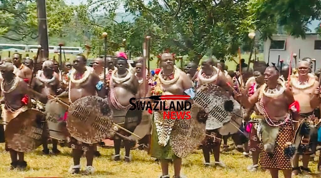 KING MSWATI WARNS EMABUTFO:Ungatsi ungesukwa nguloku lokukusukile bese uhlabela tingoma teNcwala,tinesigaba sato.