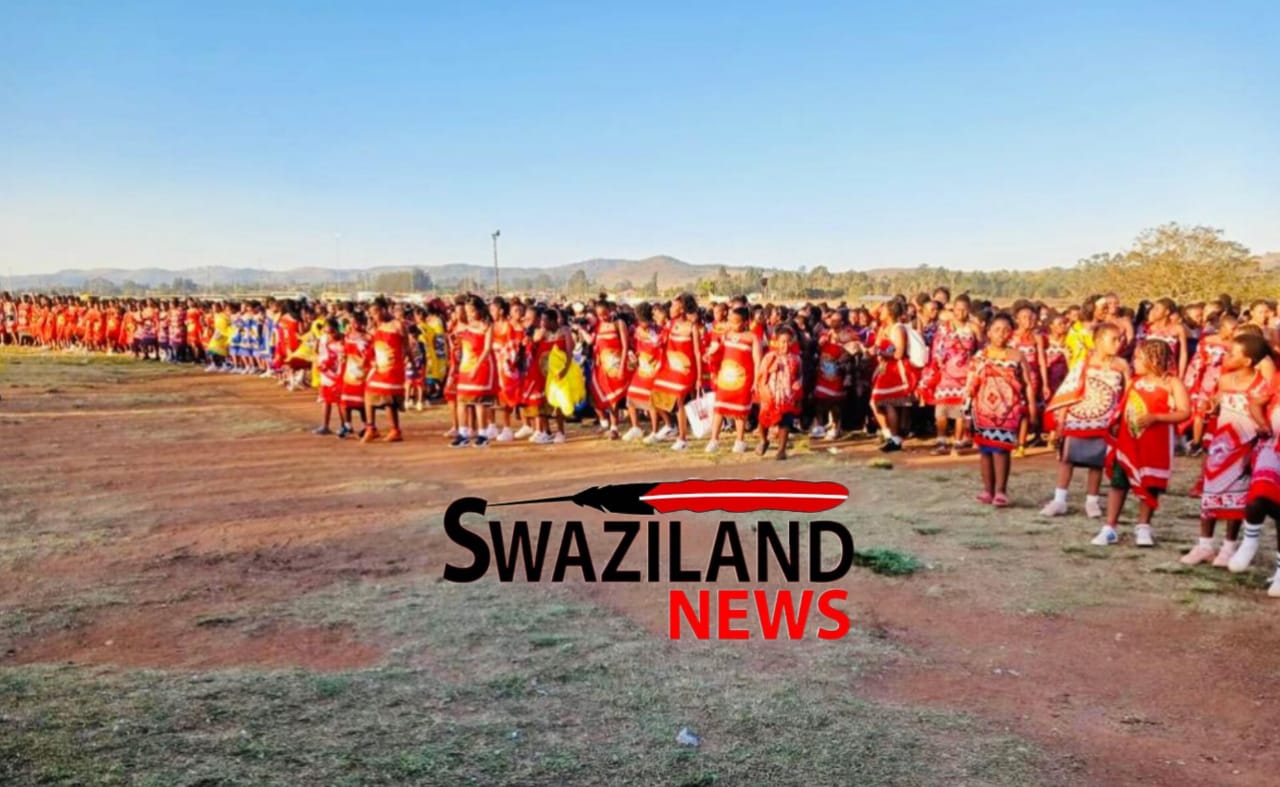 King Mswati commissioned thousands of young girls to cut Umhlanga on Wednesday.