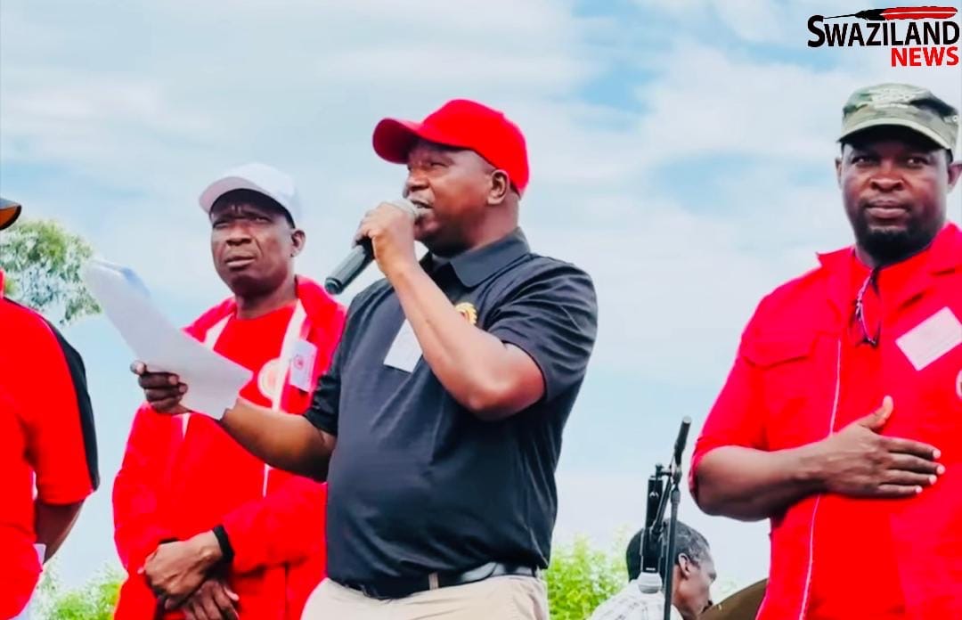 SNAT says TUCOSWA’s Mduduzi Gina sold workers federation to Tinkhundla undemocratic regime, questions why issue of President Mbongwa Dlamini and Sticks Nkambule not discussed at International Labour Organization(ILO) Conference.