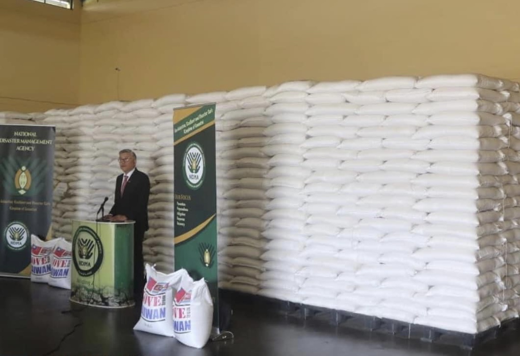 Former MP says boycotting political parties cannot win elections,food a requirement for a Parliament seat.