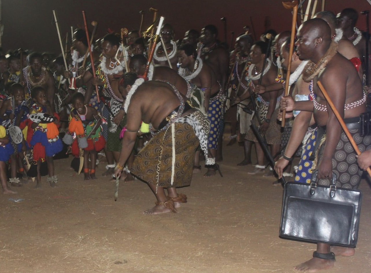 ‘Poor’ young man Lungelo Khumalo approaches King for a job,hired in the army.