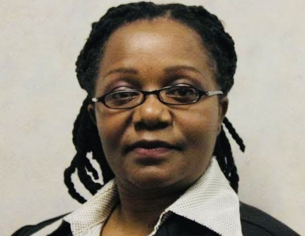 Why Anti Corruption investigators used Chief Justice as a scapegoat for incompetence while taking bribes,PRO Jabu Phakathi allegedly claimed ex-Commissioner Thanda Mngwengwe is editor’s friend.