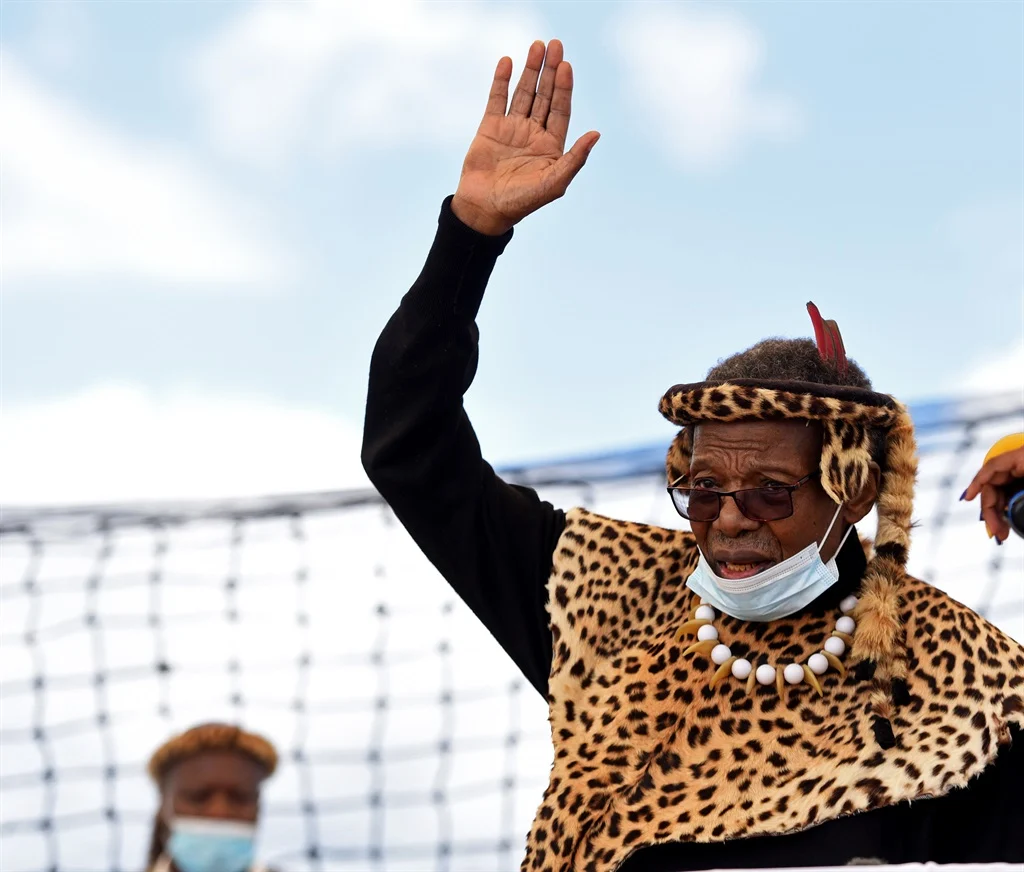 Zulu traditional Prime Minister Mangosuthu Buthelezi dies at ninety-five(95).