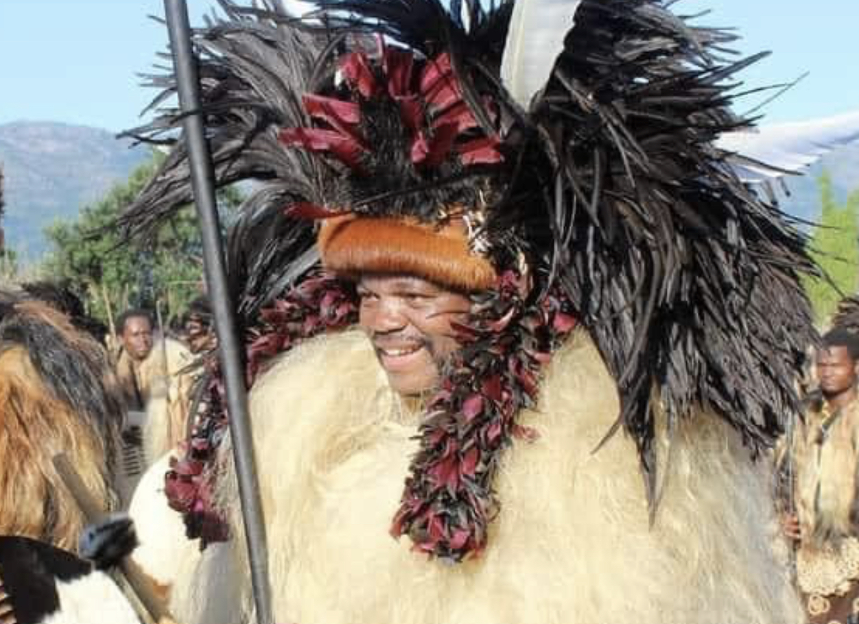 King Mswati’s agents visit communities,identify loyalists who will stand for Tinkhundla elections.