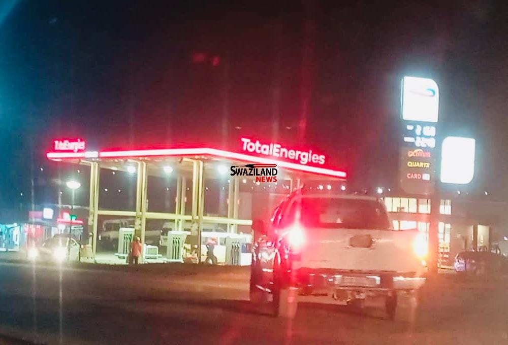 Ok Foods Director in an alleged multimillion Grindrod corrupt deal with Trucks Association Chairman Sihlangu Nhlabatsi,truck owners forced to fill-up at Motsa’s Total Energies Filling Station.