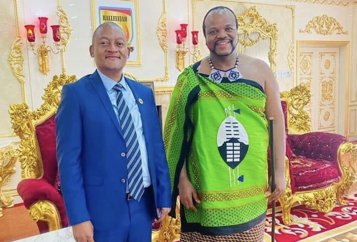 Newly appointed SACU Executive Secretary Thabo Khasipe meets King Mswati.