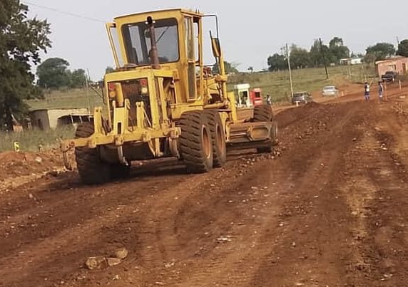 Public Works Ministry commences construction of Siteki-Maphungwane road.