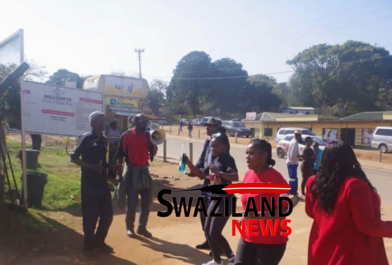 Pigg’s Peak residents join protest in demand for drugs in hospitals as SUDF nationwide ‘address the health crisis’ campaign gains momentum.