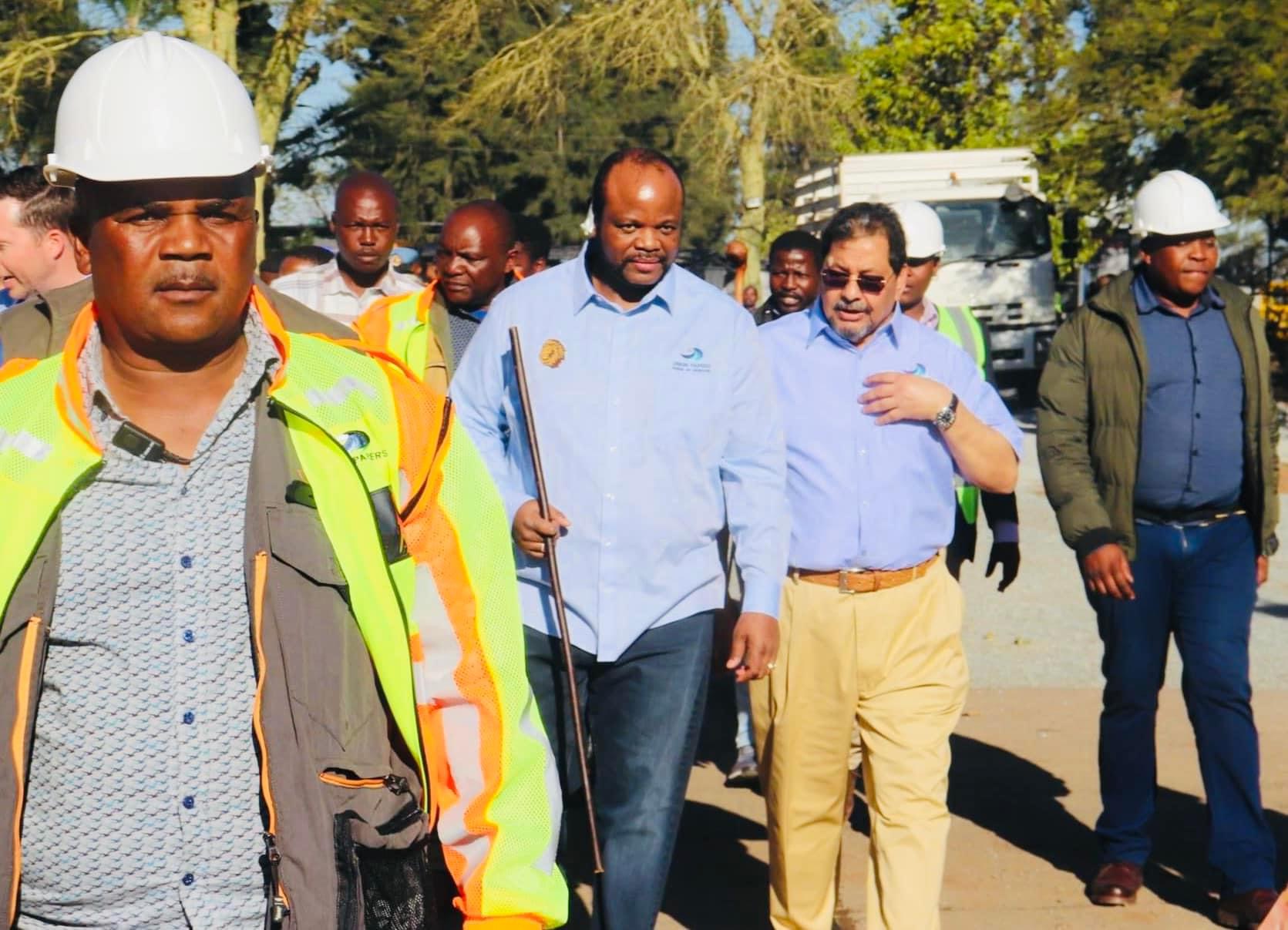 SwaziPharm Director Kareem Ashraff might not be arrested for drugs shortage multibillion looting after allegedly presenting cash to Mswati,removal of his ‘boy’ Chief Justice Bheki Maphalala neutralized.