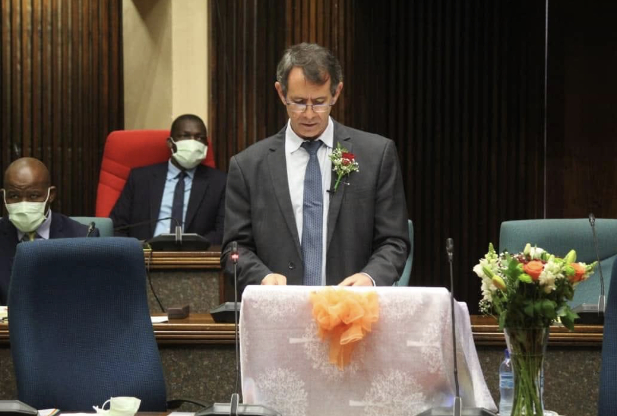 No salary raise for civil servants, Mswati’s Finance Minister announces Pay as You Earn increase.