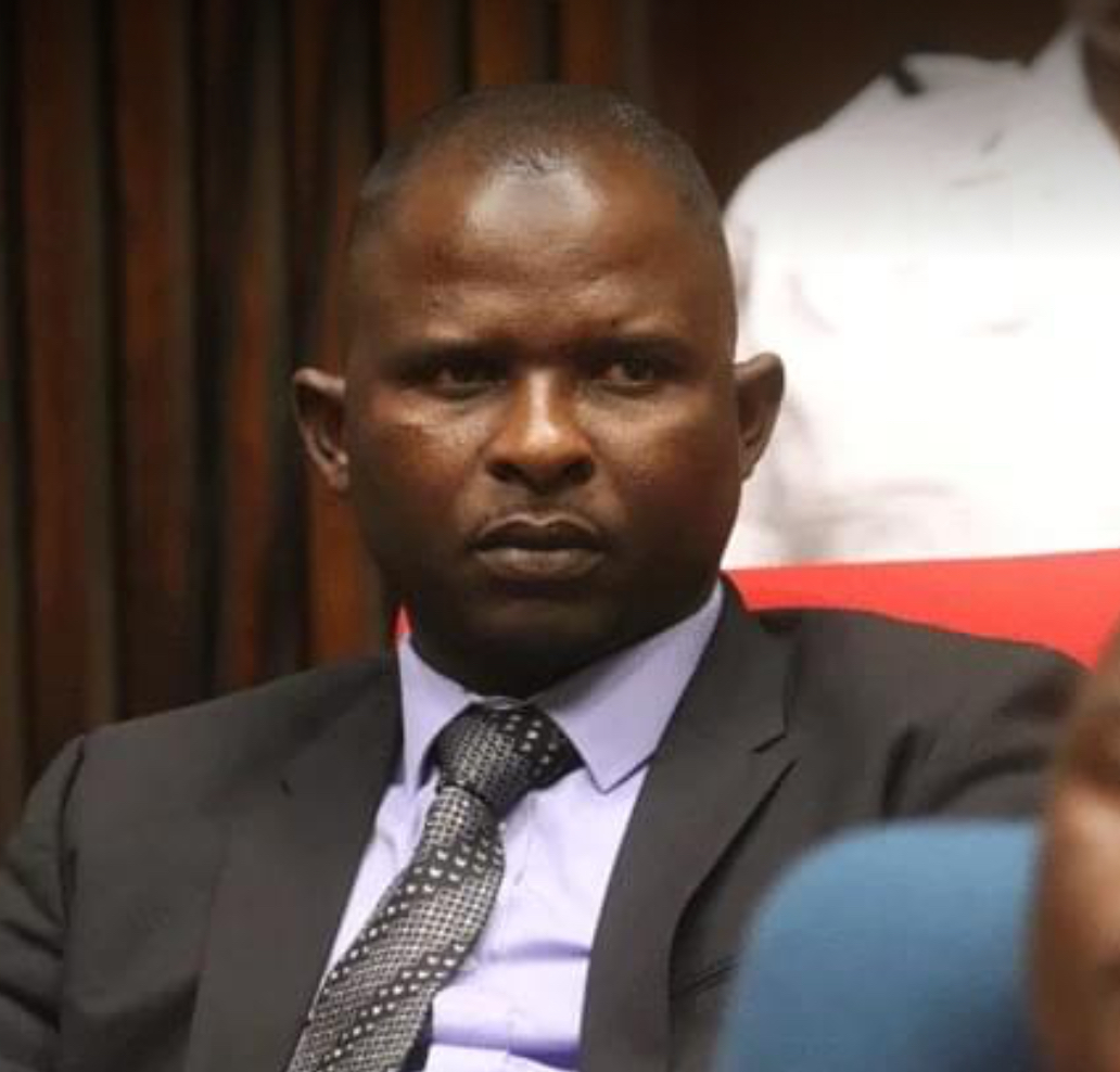 MP ‘Bacede’ Mabuza in hiding as over 50 police officers arrive at home.