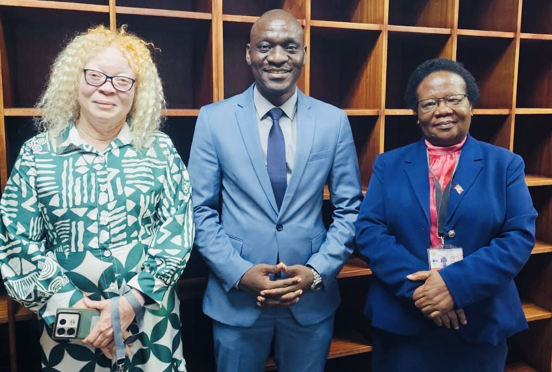 PUDEMO Treasurer General Velaphi Mamba meets eSwatini MPs during Pan African Parliament(PAP) “impact of military coups in Africa” special session, says Tinkhundla legislators must not be perceived as enemies based on political differences.