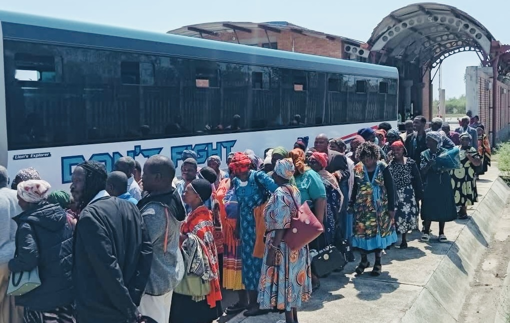 Ndzingeni Member of Parliament(MP) Gcina ‘Singalwi’ Magagula takes his Constituency’s bo-Gogo nabo Mkhulu” on an entertainment trip to King Mswati International Airport.