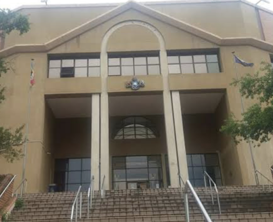 King’s courts ‘support’ crackdown on Justice for Thabani protesters, Judge LaNgwenya hits arrested unemployed students with E50,000.00 bail.