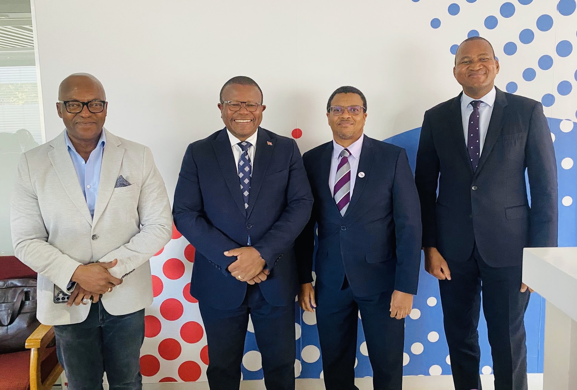 Commerce Minister Mancoba Khumalo meets Business Eswatini to discuss possible ways of “improving ease of doing business”.