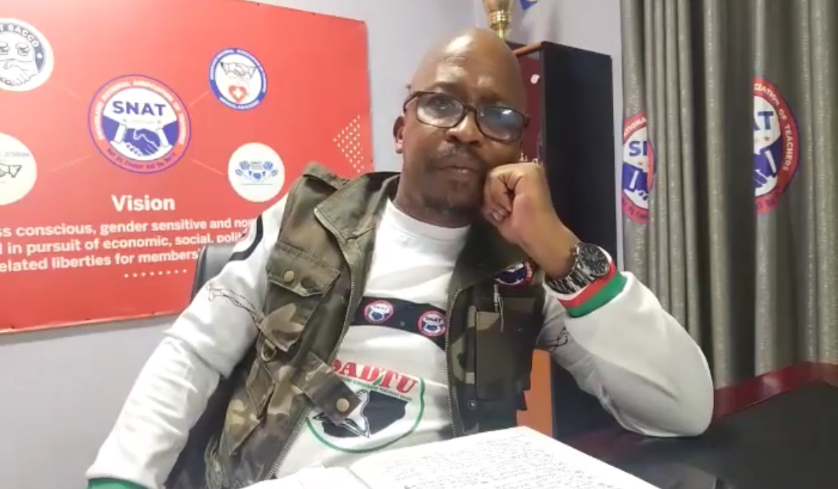 SNAT President Mbongwa Dlamini blasts Government Spokesperson Alpheous Nxumalo, labels him a political activist interfering in union matters.