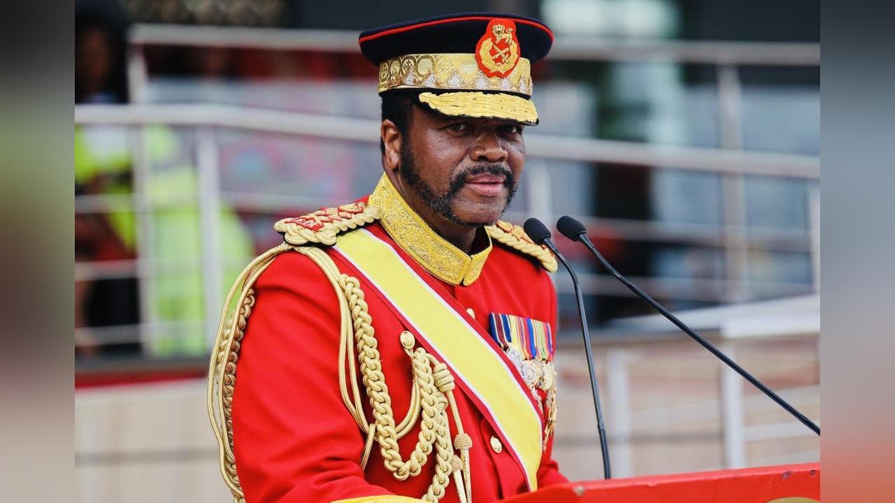 THE LAND OF MILK AND HONEY: Hallucinations of a King.