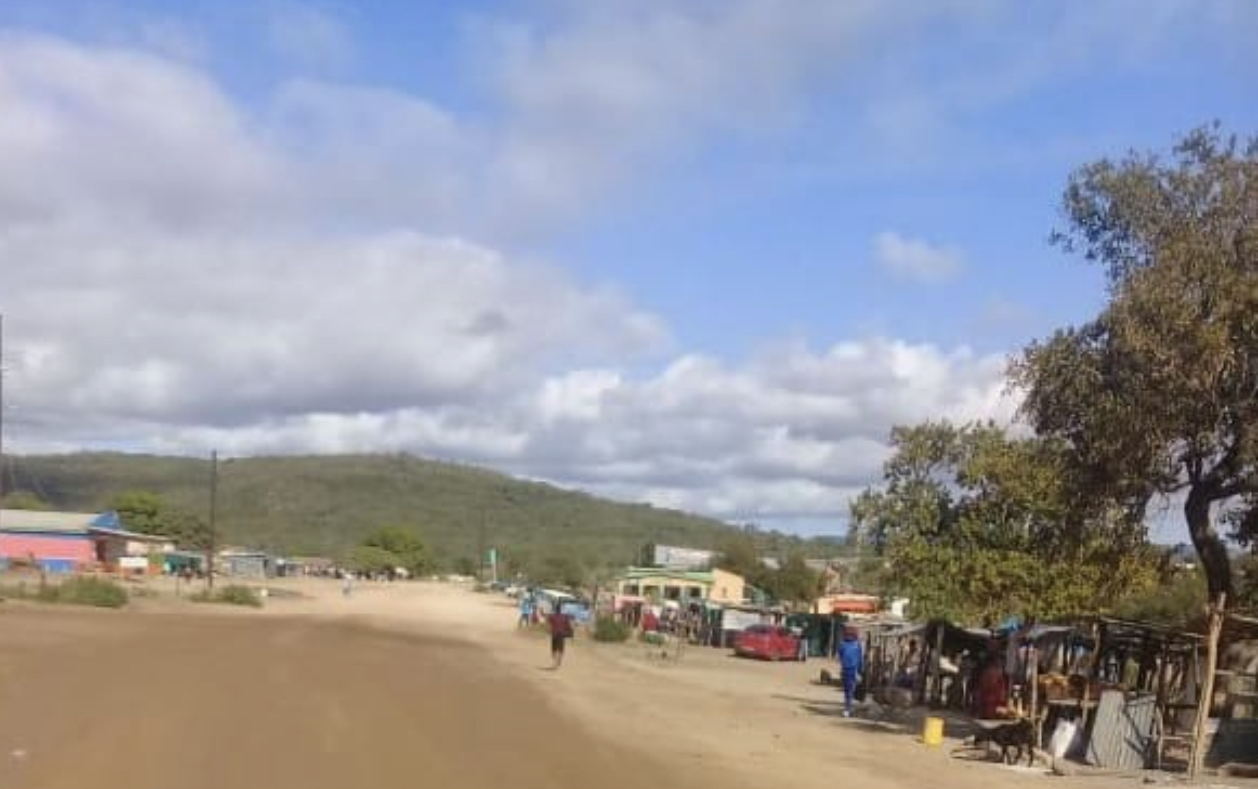 Mamba clan youth demands development,  wants MP to join calls for democratic reforms.