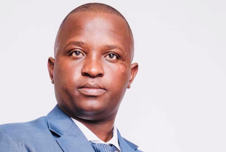“Don’t expect me to behave like my brother Bacede Mabuza”, Hosea MP Sifiso Mabuza tells mourners during mother’s funeral.