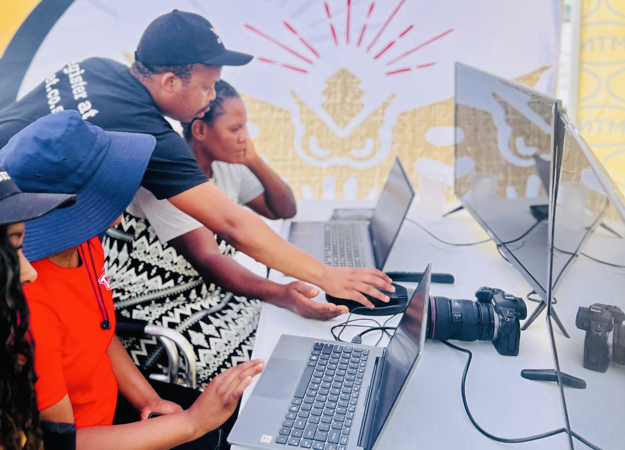 Government Spokesperson Alpheous Nxumalo expresses frustration as SABC interviews PUDEMO leader Velaphi Mamba, says “it’s a regime change agenda”.