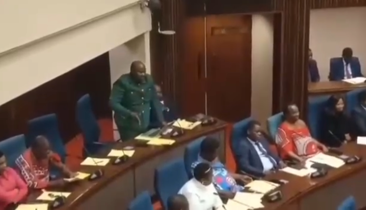 Mayiwane MP Sicelo ‘KhungaNkhosi’ Dlamini says Parliament must pass laws increasing salaries for all workers, questions Value Added Tax(VAT) increase as emaSwati face financial challenges.