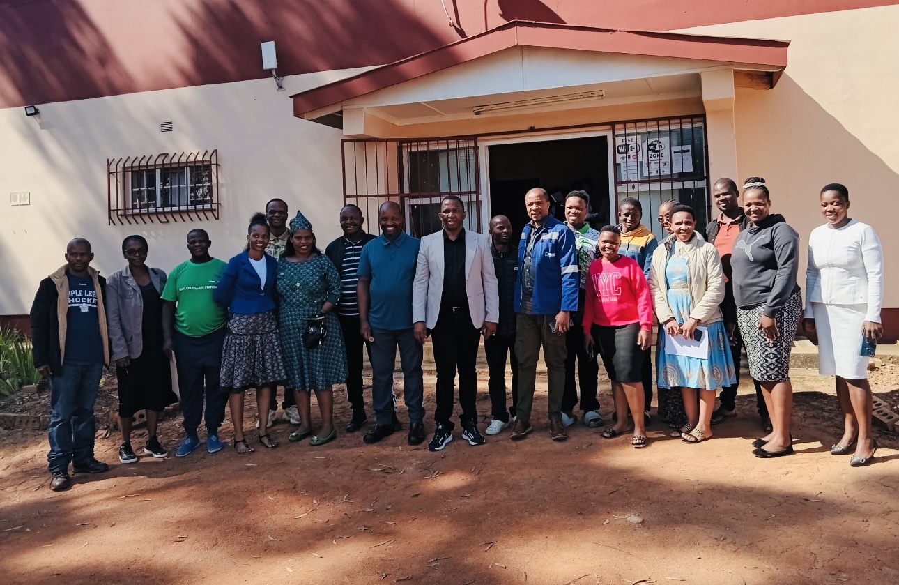 Pigg’s Peak Cooperatives receive R4million financial support from Government Regional Development Fund(RDF), MP Jabulani ‘Buy Cash’ Mabuza congratulates residents. 