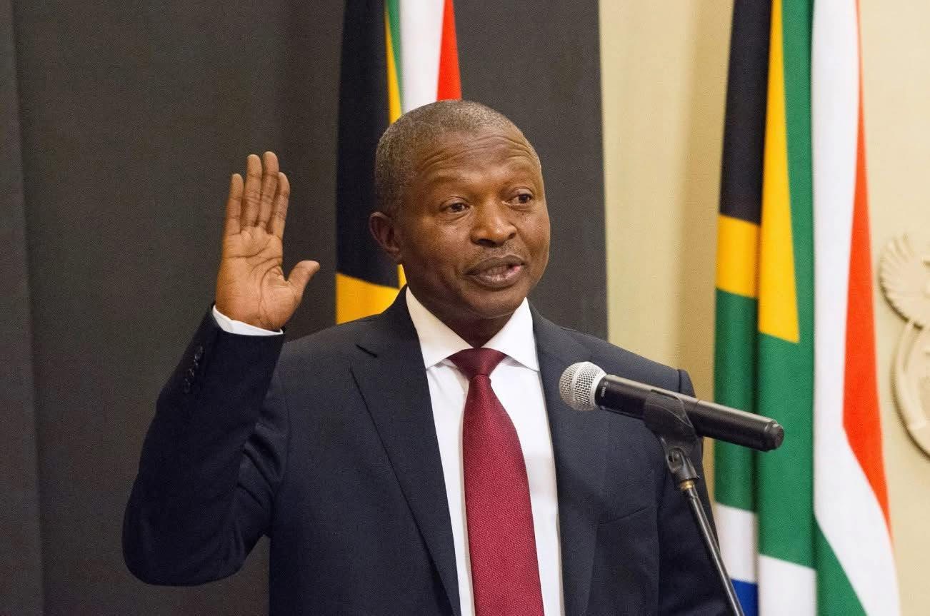 Former South African Deputy President David Mabuza was close to King Mswati and was trying to assist eSwatini establish a R2billion power generation project, editor Zweli Martin Dlamini tells Rise FM.