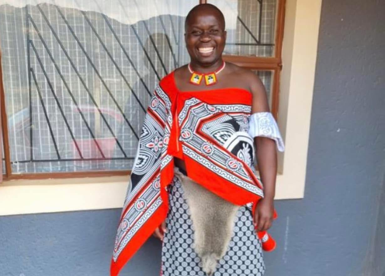 FORMER EFF SWAZILAND PRESIDENT NCAMISO NGCAMPHALALA:Please stop sending me “Zwemart” stories, I now work for the King.